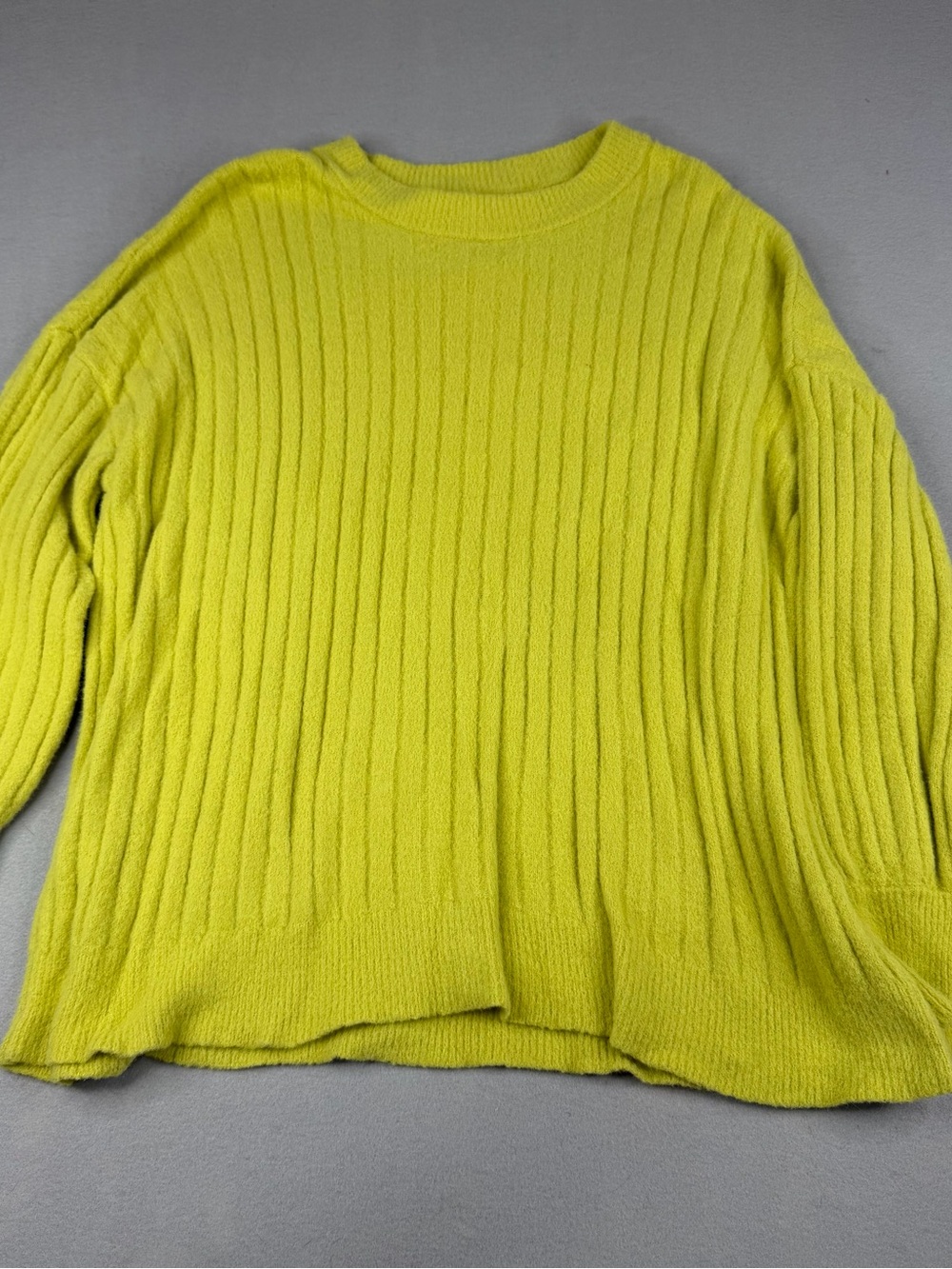 Aerie Fuzzy Ribbed Sweater Medium Chartreuse Balloon Sleeve Cozy Knit Top